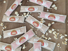 Load image into Gallery viewer, White Chocolate Raspberry Gourmet Popcorn Dusters Seasoning
